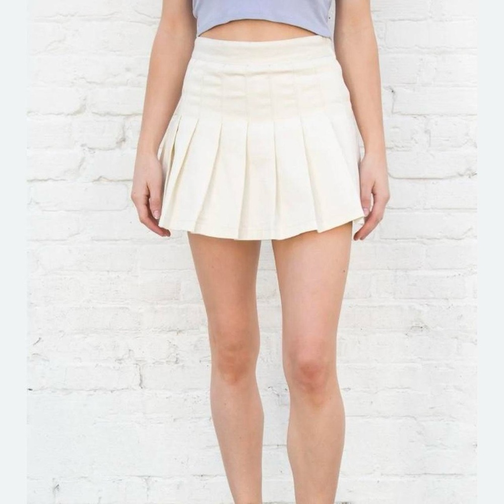 Brandy Melville White Pleated Tennis Skirt